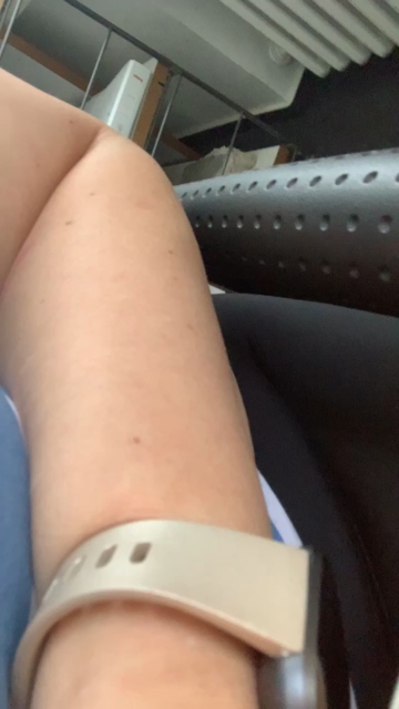 HornyMilfLeah  07-09-2021